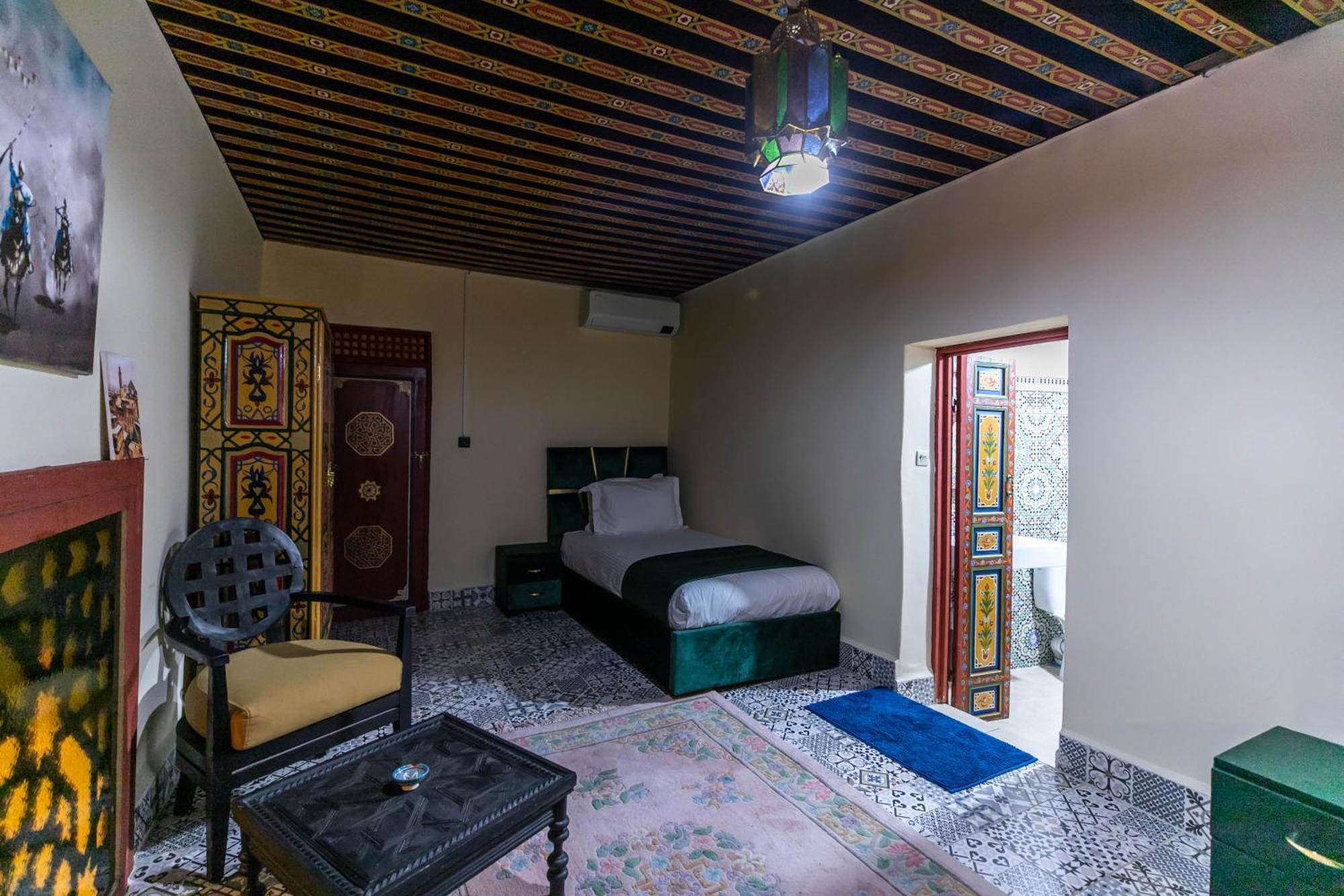 Hadia - Prestige *