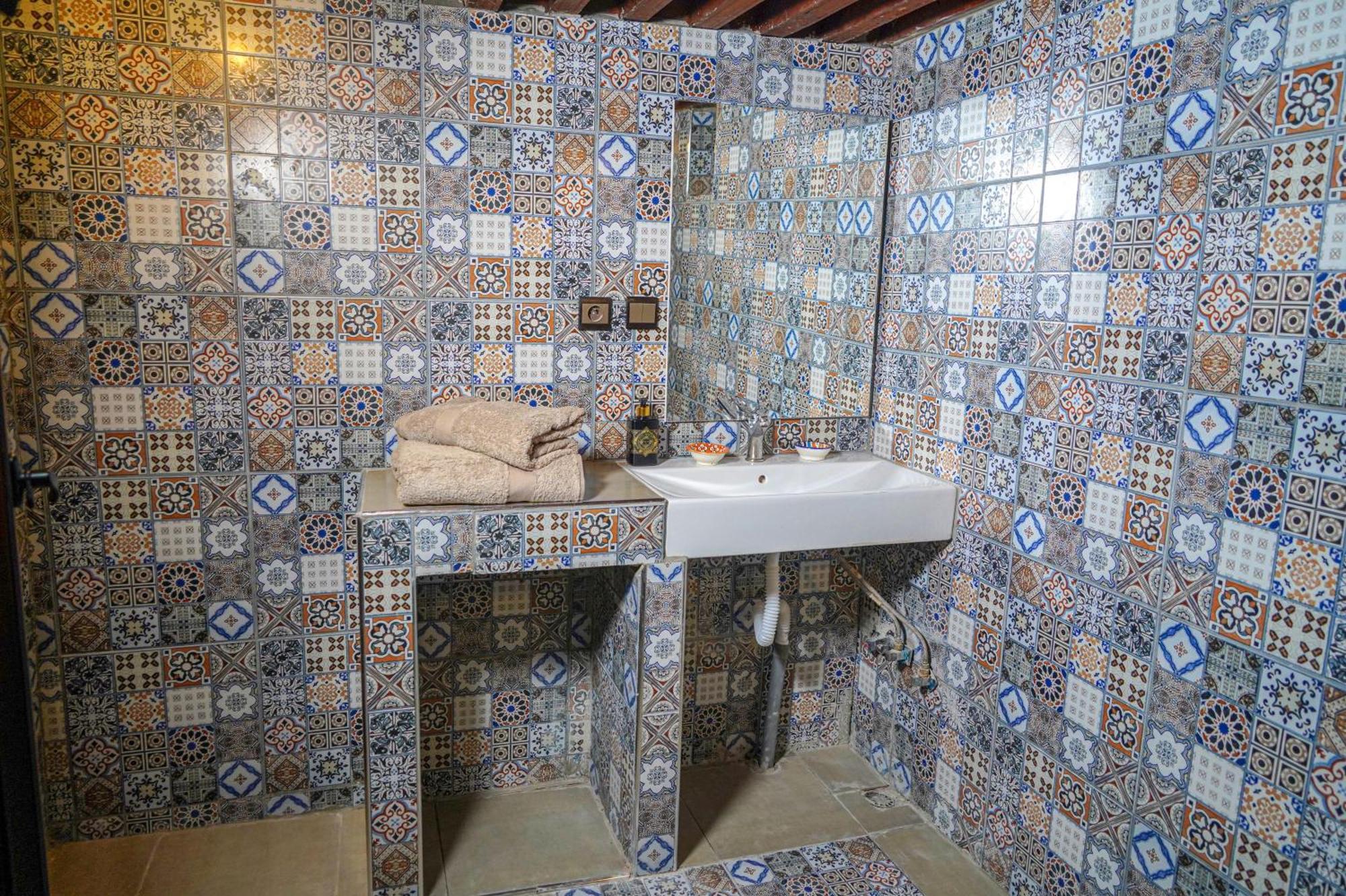 Riad Hadia - Prestige